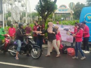 Berbagi Takjil Dalam Rangka Pasca HUT BNN RI Ke-20 Tahun di Wilayah BNN Kota Batu