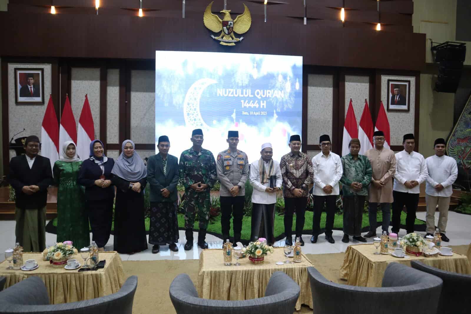 Peringatan Malam Nuzulul Qur'an 1444 H di Kota Batu Peringatan Malam Nuzulul Qur’an 1444 H di Kota Batu