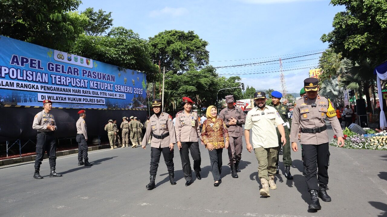 Apel Gelar Pasukan dan Pemusnahan Barang Bukti menjelang Operasi Ketupat 2025 Apel Gelar Pasukan menjelang Mudikn Lebaran 2025