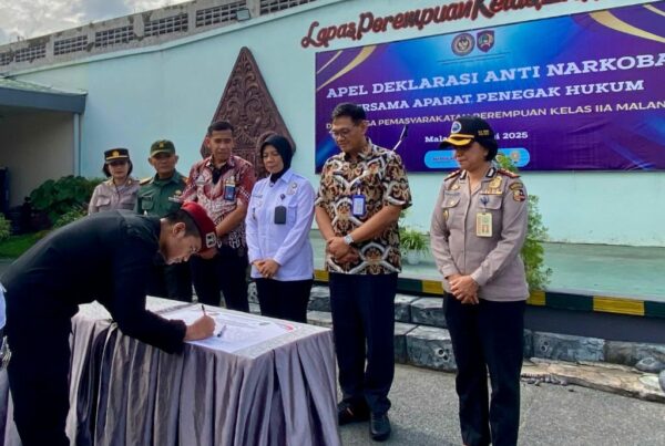 DEKLARASI ANTI NARKOBA DI LAPAS PEREMPUAN KELAS II A MALANG